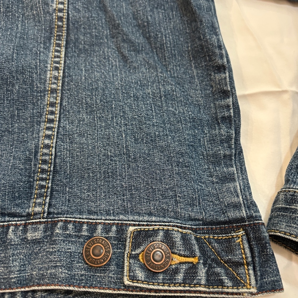 Levi Strauss Signature Womens Rare Iconic Denim Jean Jacket - Size Medium - Picture 5 of 9